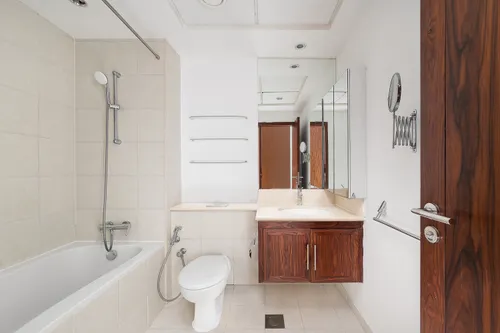 2 Bedrooms Apartment in The Residences 8