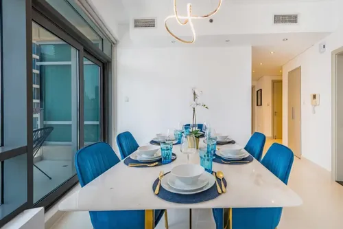 2 Bedrooms Apartment in The Lofts West