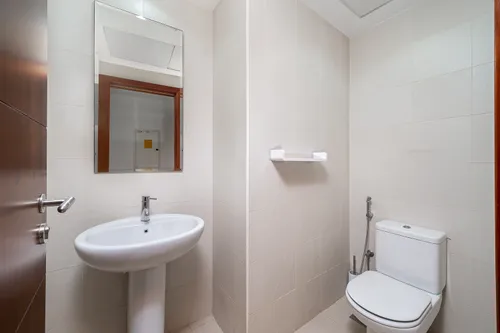 1 Bedroom Apartment in Standpoint Tower 2