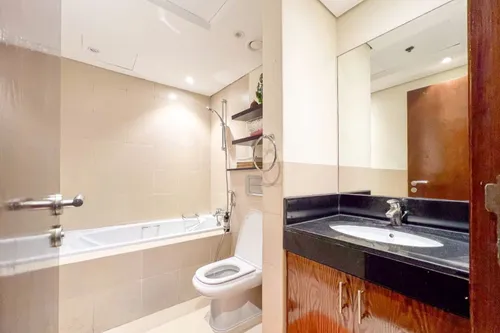 2 Bedrooms Apartment in 8 Boulevard Walk