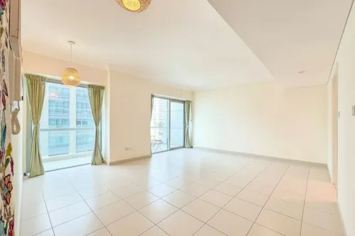 2 Bedrooms Apartment in 8 Boulevard Walk
