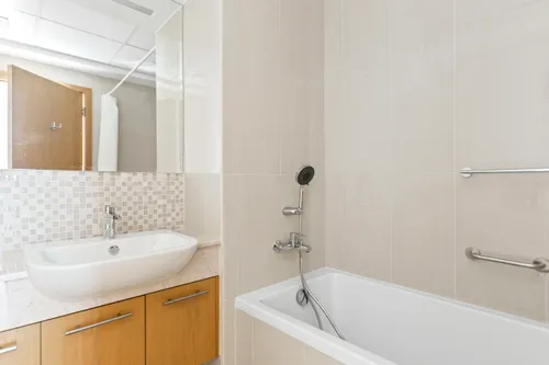 1 Bedroom Apartment in Bellevue Tower 1