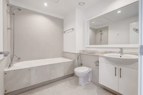 2 Bedrooms Apartment in South Ridge 3