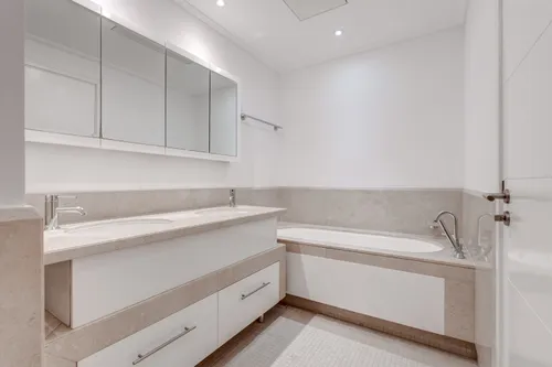 2 Bedrooms Apartment in South Ridge 3