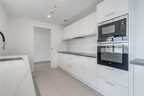2 Bedrooms Apartment in South Ridge 3