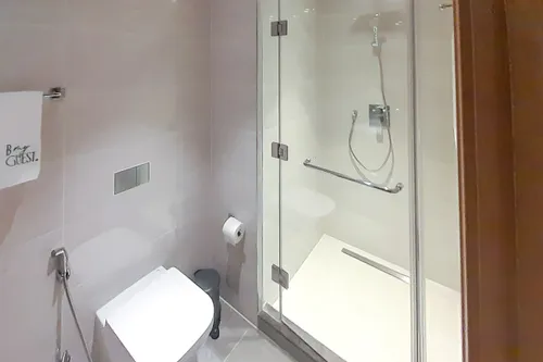 3 Bedrooms Apartment in Opera Grand