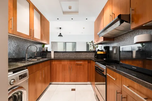 1 Bedroom Apartment in Central Park Residential Tower