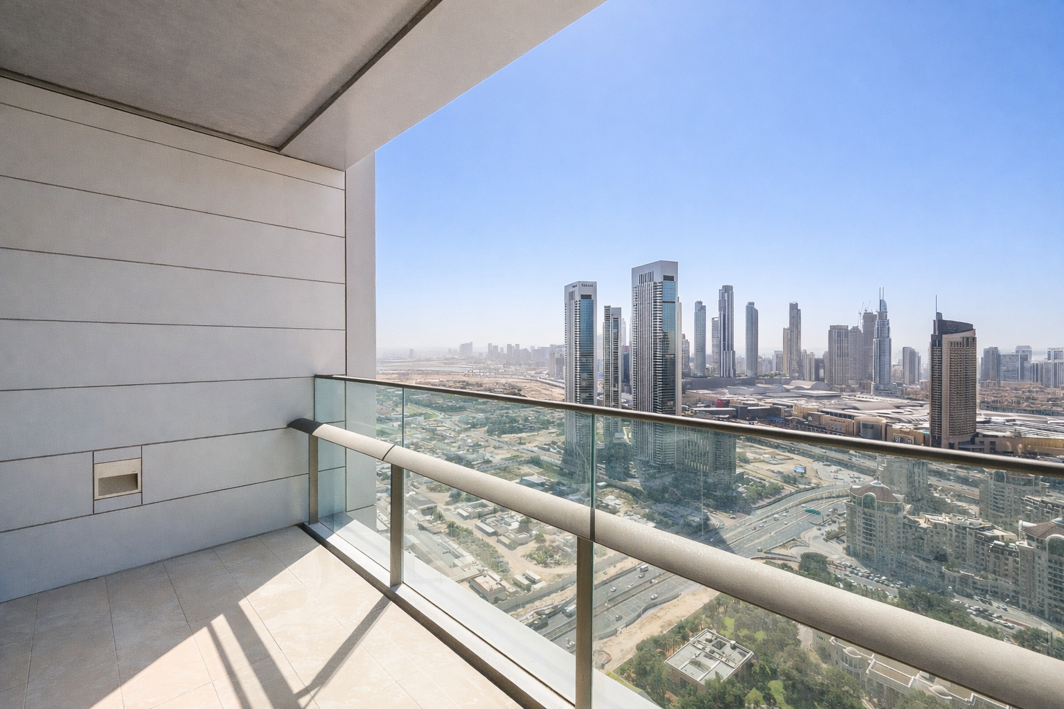 2 Bedrooms Apartment in Index Tower