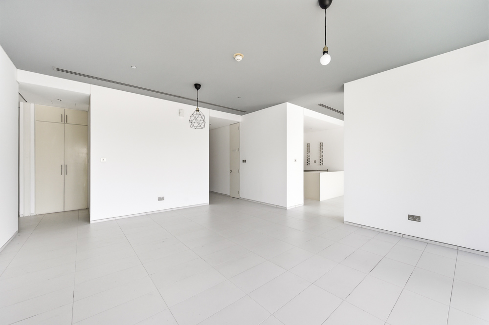 2 Bedrooms Apartment in Index Tower