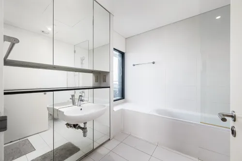 2 Bedrooms Apartment in Index Tower