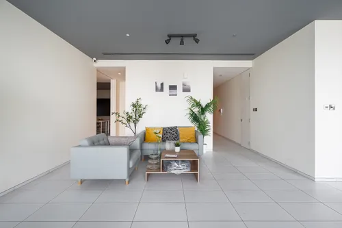 2 Bedrooms Apartment in Index Tower