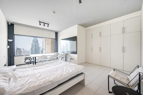 2 Bedrooms Apartment in Index Tower