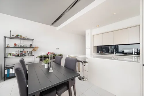 1 Bedroom Apartment in Index Tower