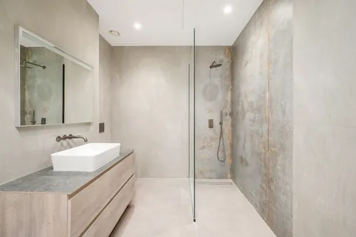 2 Bedrooms Apartment in Index Tower