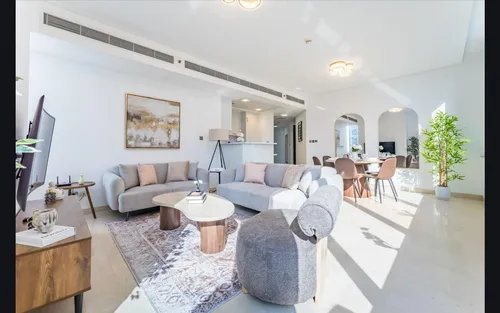 2 Bedrooms Apartment in Sky Gardens