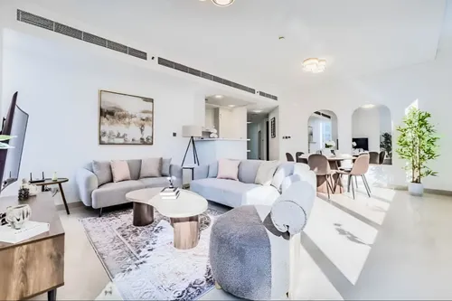 2 Bedrooms Apartment in Sky Gardens