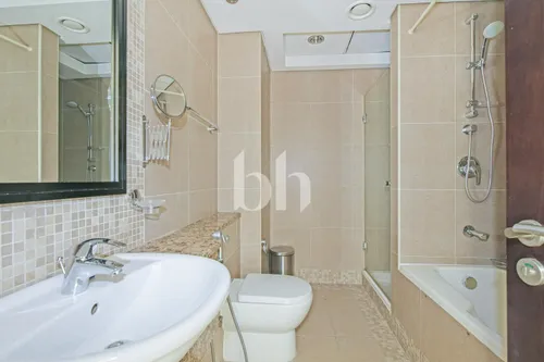 2 Bedrooms Apartment in Sky Gardens