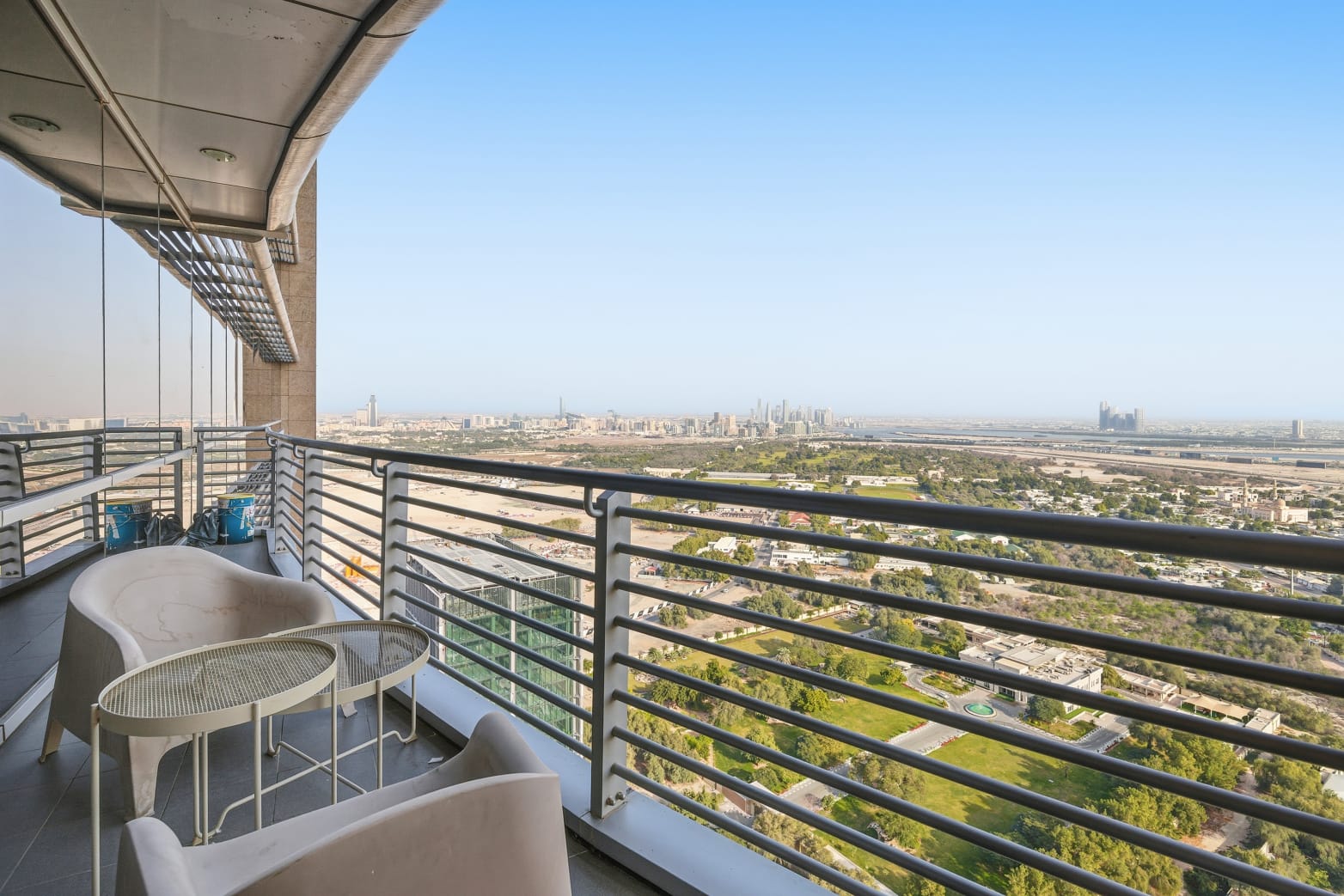 2 Bedrooms Apartment in Sky Gardens