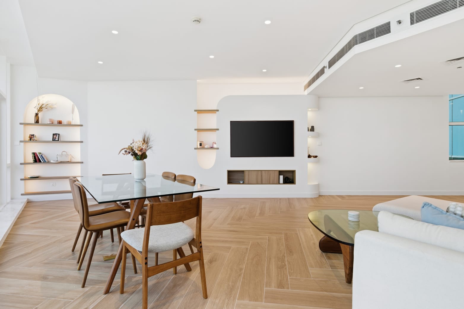 2 Bedrooms Apartment in Sky Gardens