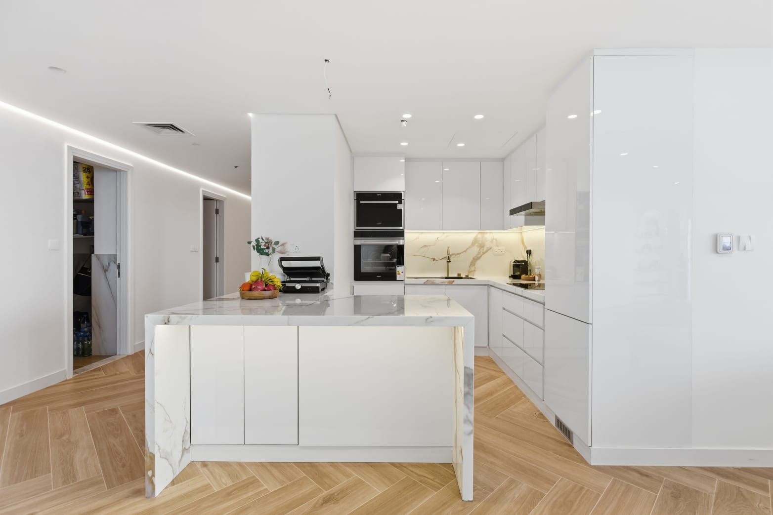 2 Bedrooms Apartment in Sky Gardens