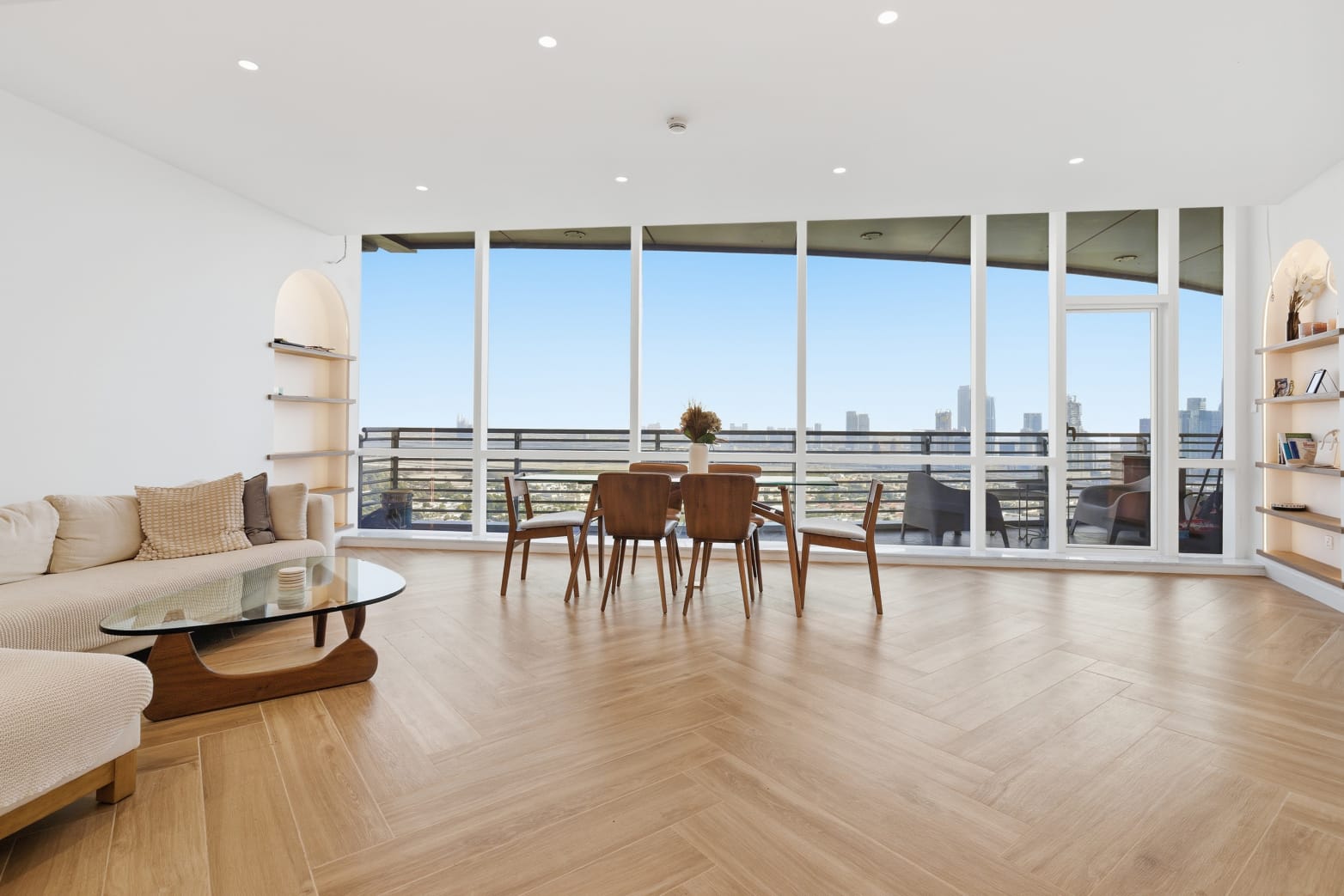 2 Bedrooms Apartment in Sky Gardens