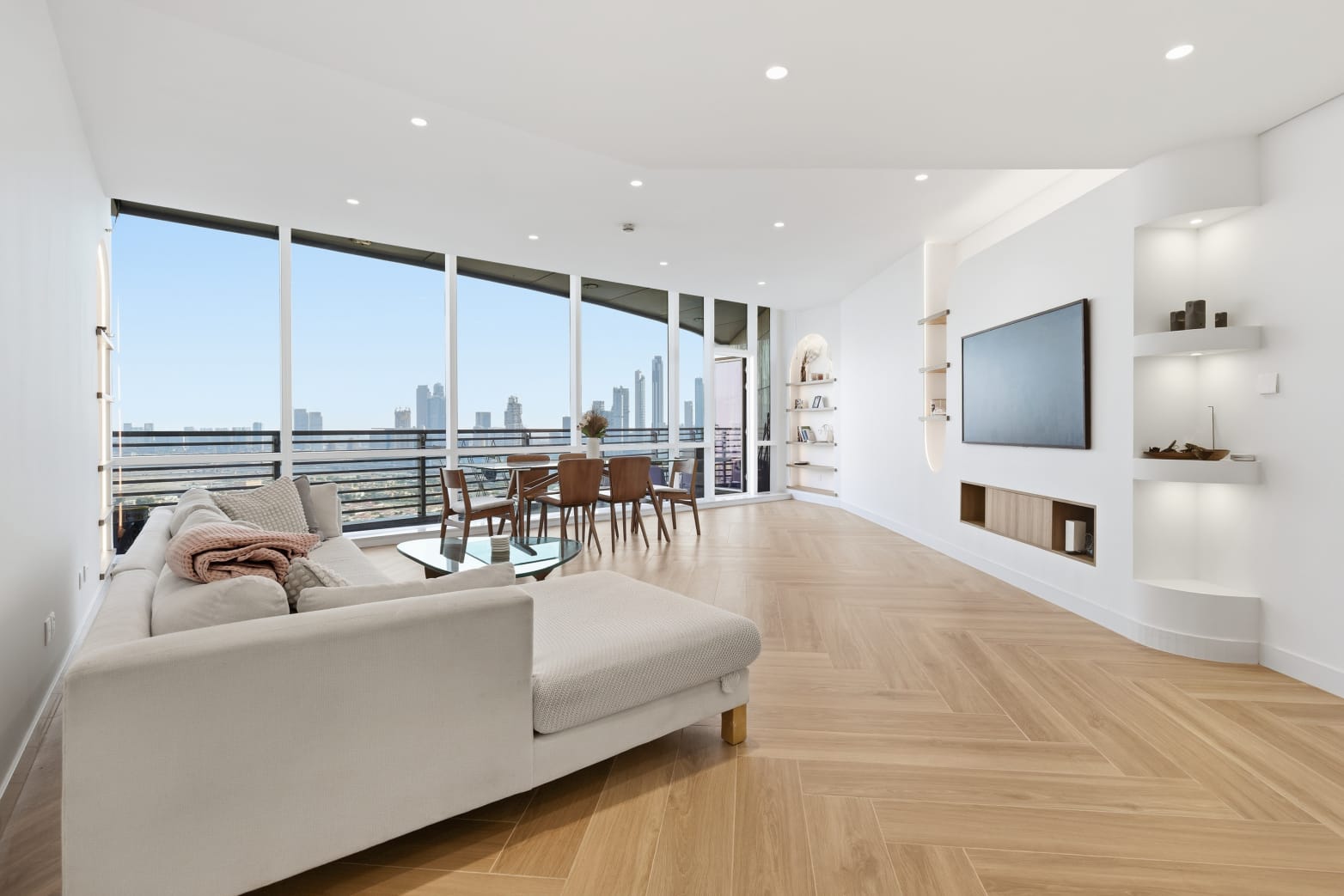 2 Bedrooms Apartment in Sky Gardens