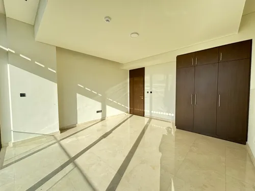 5 Bedrooms Villa in Golf Place 2