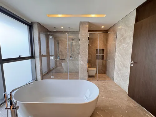 5 Bedrooms Villa in Golf Place 2