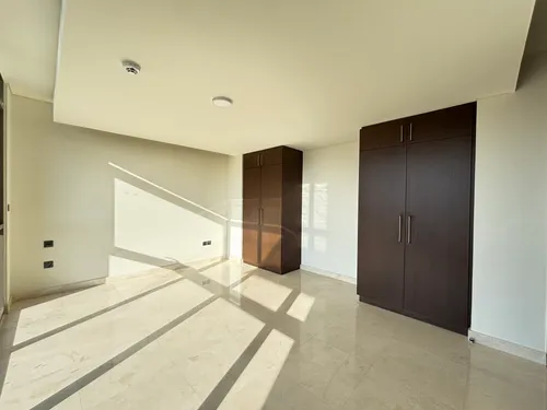 5 Bedrooms Villa in Golf Place 2