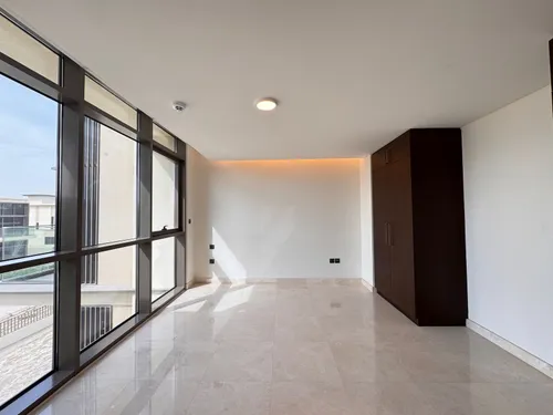 5 Bedrooms Villa in Golf Place 2