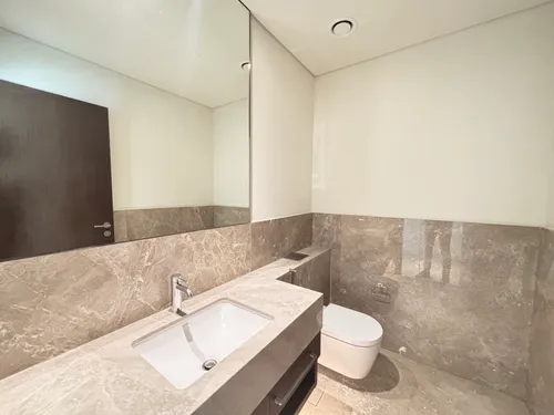 5 Bedrooms Villa in Golf Place 2