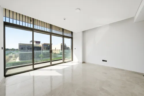 5 Bedrooms Villa in Golf Place 2