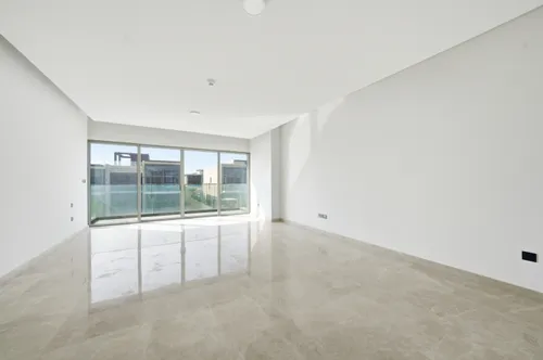 5 Bedrooms Villa in Golf Place 2