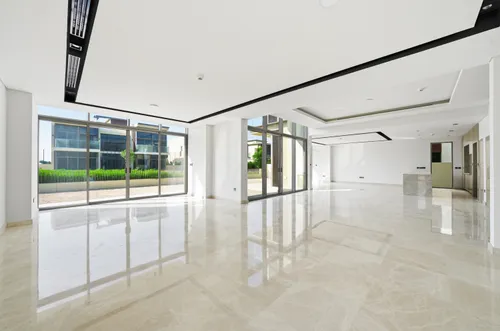 5 Bedrooms Villa in Golf Place 2