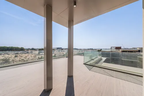 5 Bedrooms Villa in Golf Place 2