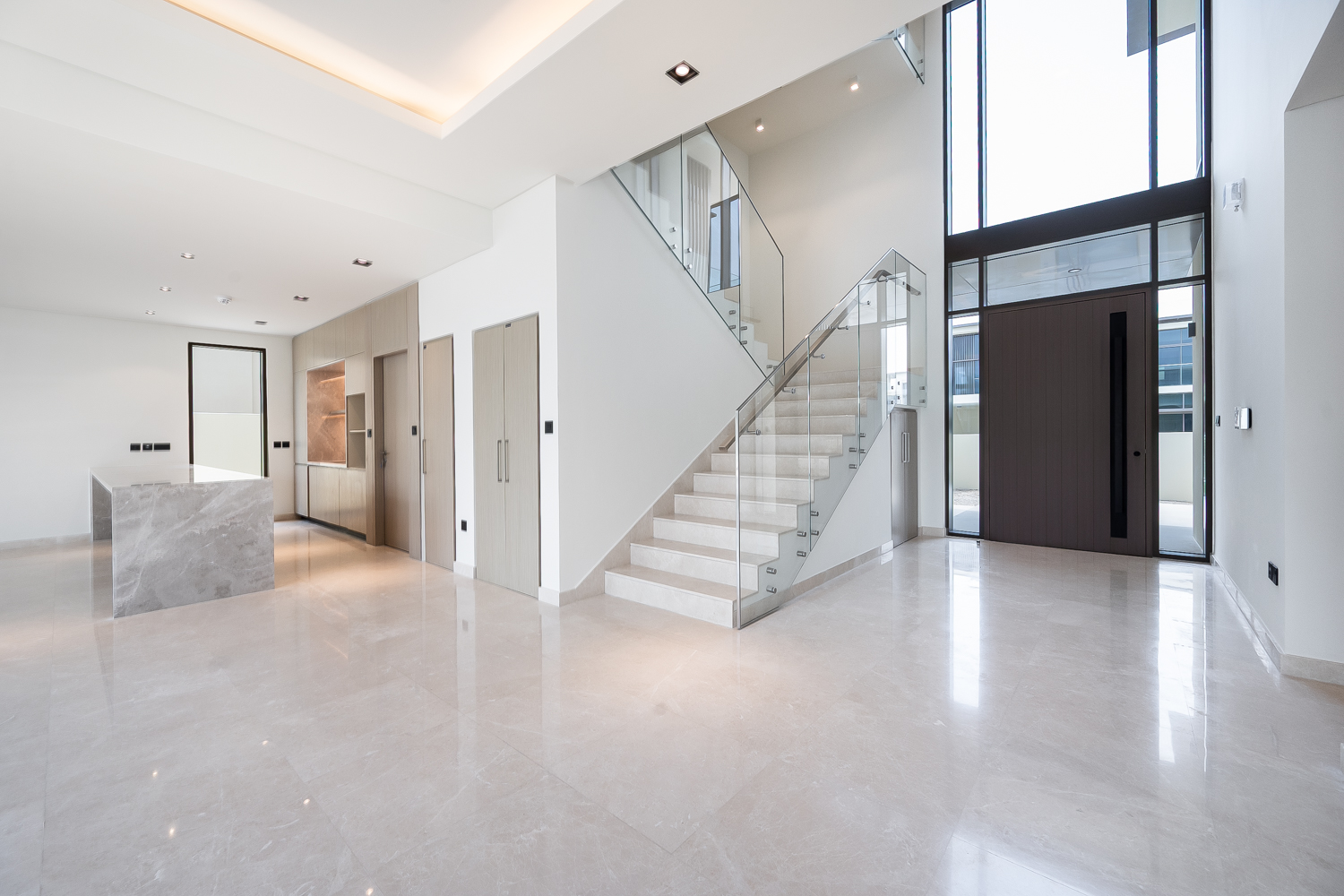 5 Bedrooms Villa in Golf Place 2