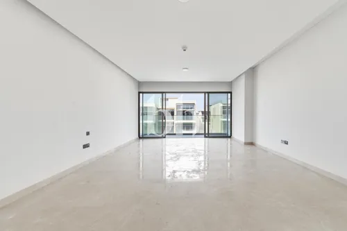 5 Bedrooms Villa in Golf Place 2