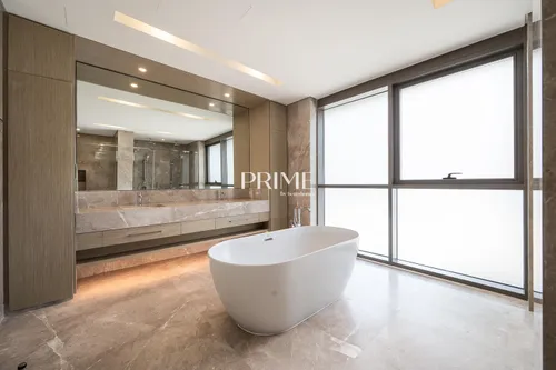 5 Bedrooms Villa in Golf Place 2