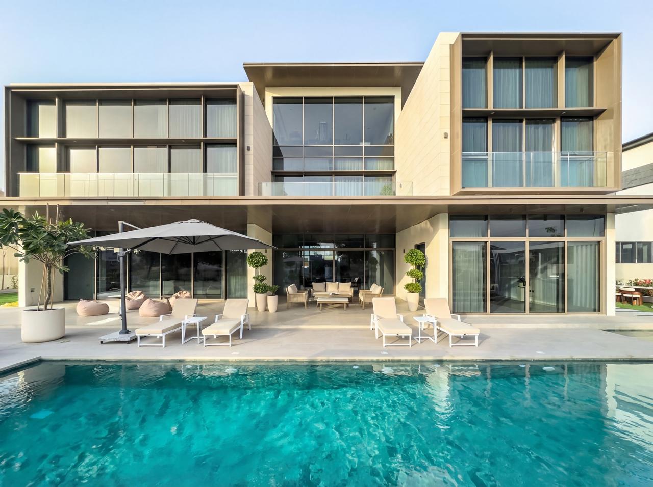 6 Bedrooms Villa in Golf Place 2