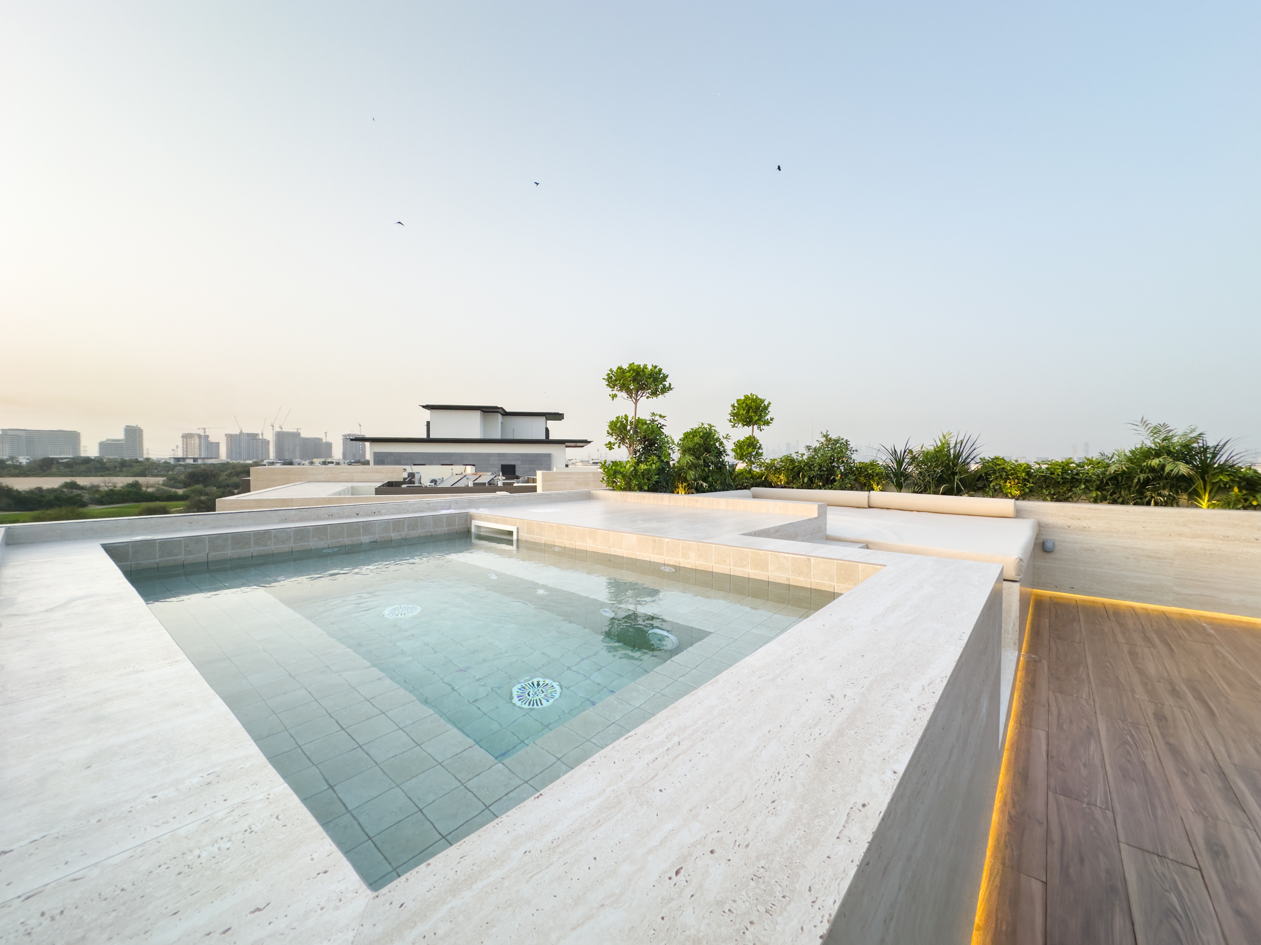 6 Bedrooms Villa in Golf Place 2