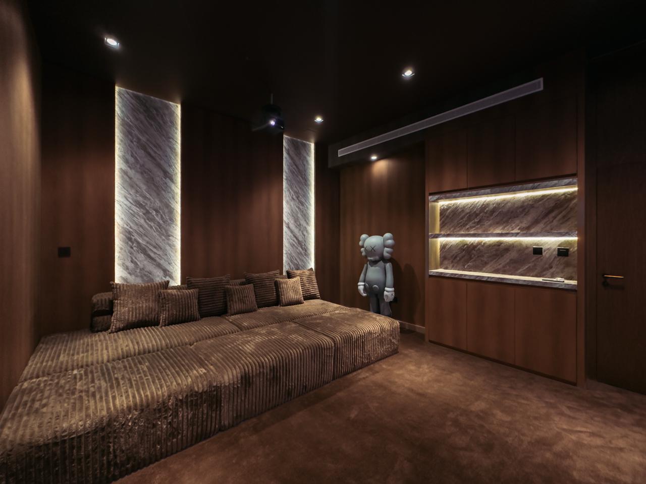 6 Bedrooms Villa in Golf Place 2