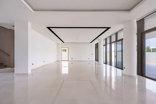 6 Bedrooms Villa in Golf Place 2