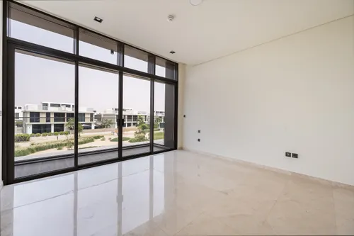 6 Bedrooms Villa in Golf Place 2