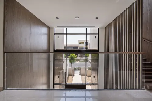 6 Bedrooms Villa in Golf Place 2