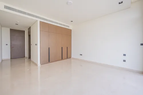 6 Bedrooms Villa in Golf Place 2