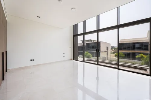 6 Bedrooms Villa in Golf Place 2