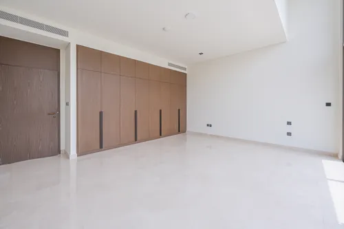 6 Bedrooms Villa in Golf Place 2