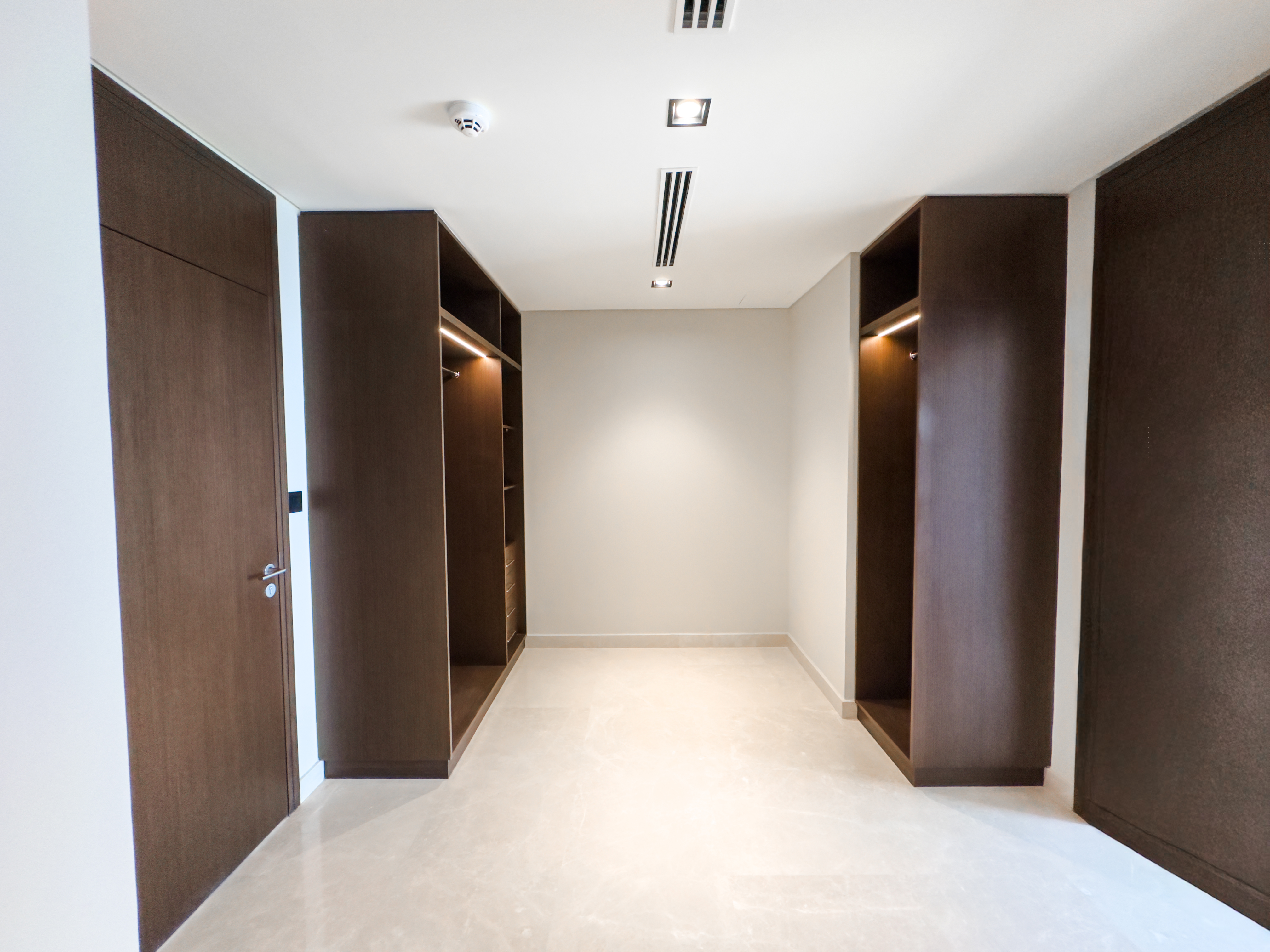 5 Bedrooms Villa in Golf Place 2