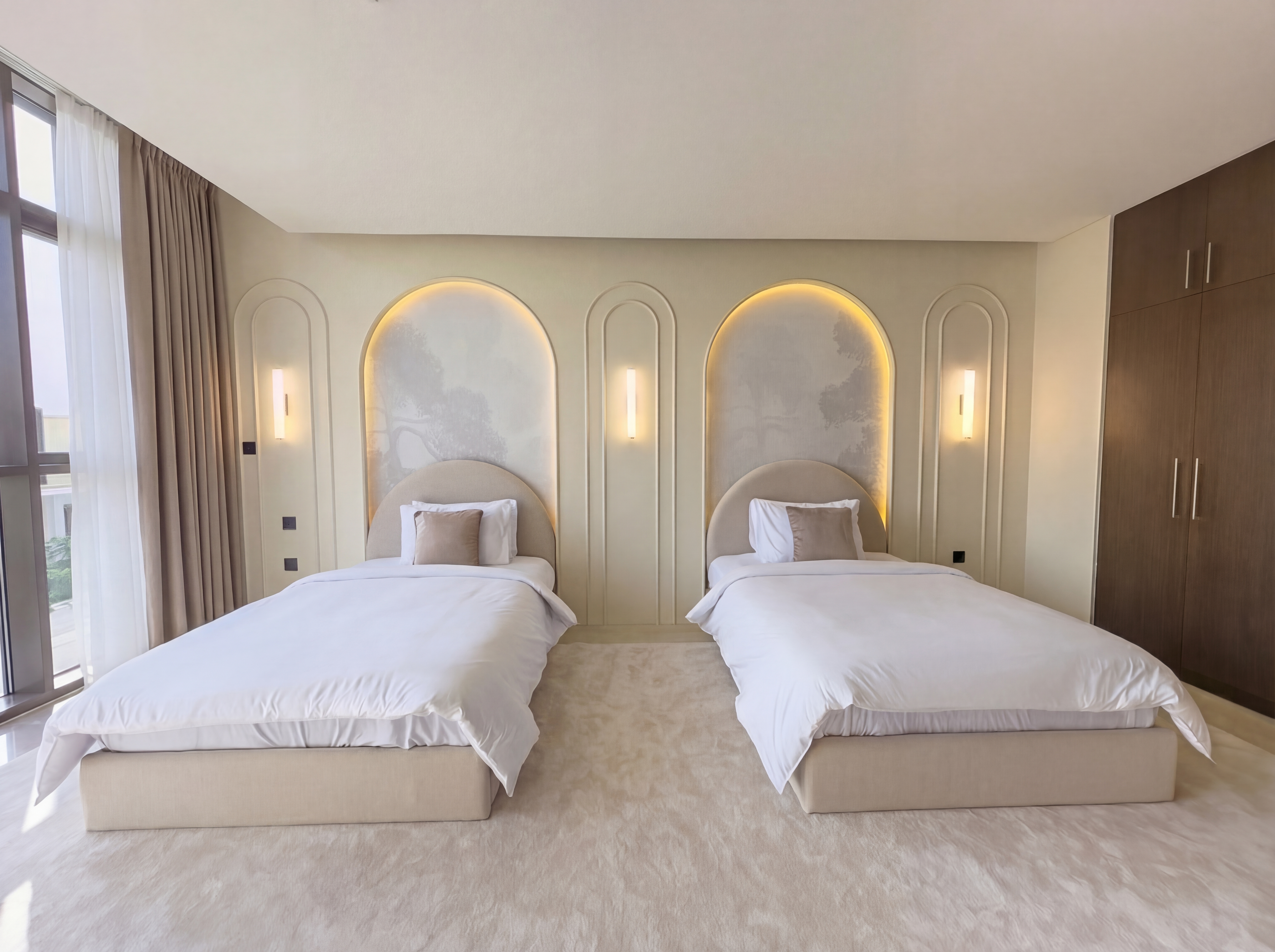 5 Bedrooms Villa in Golf Place 2