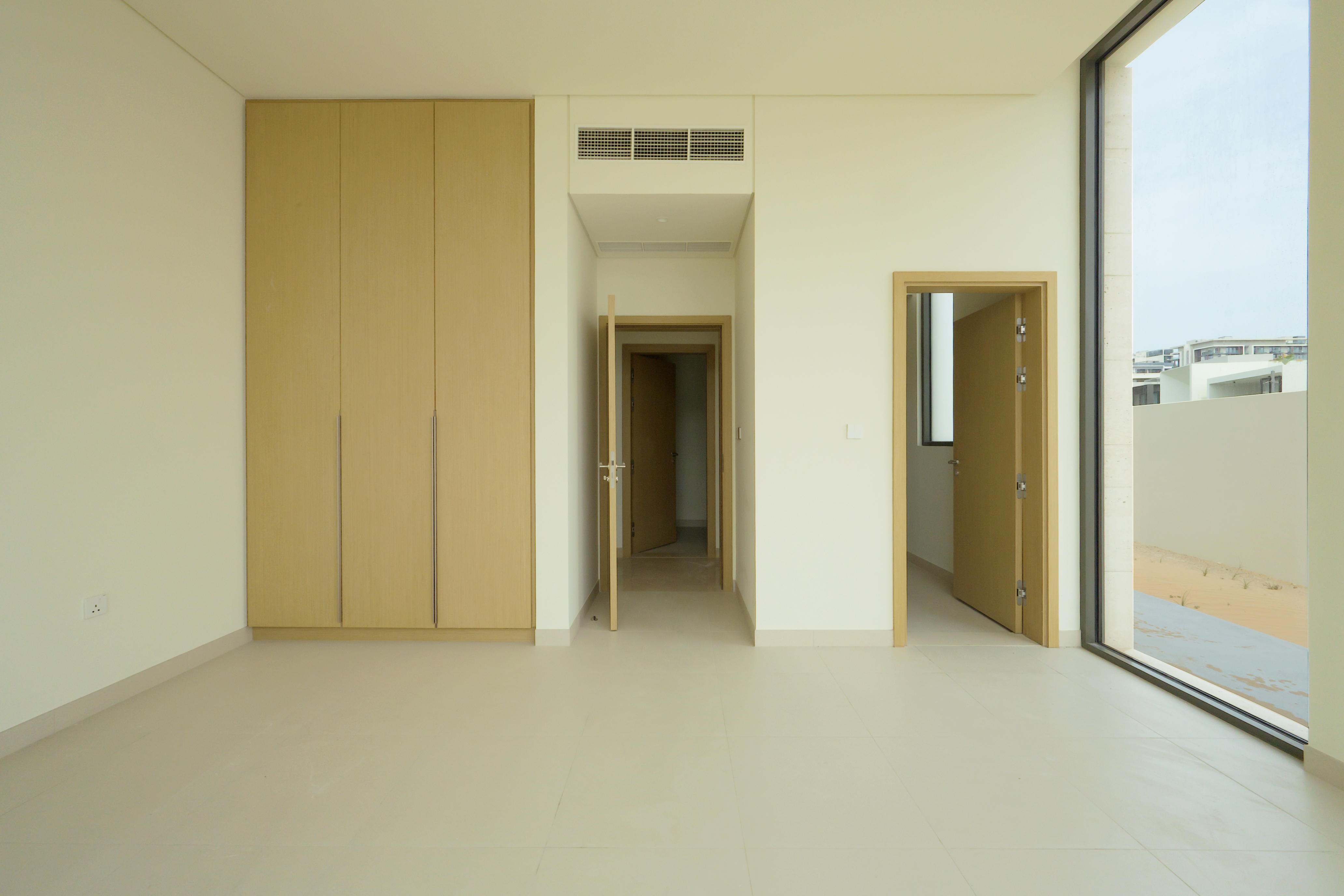 5 Bedrooms Villa in Address Hillcrest